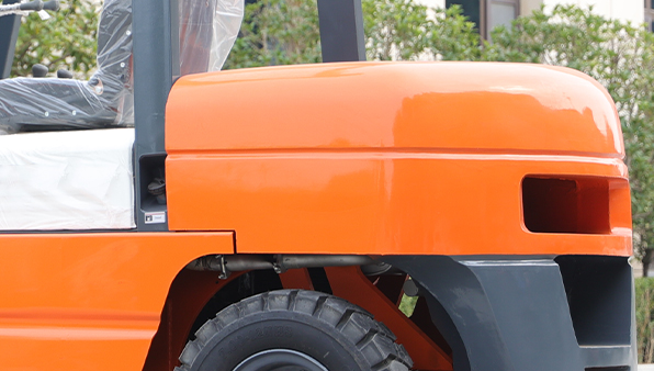 2Diesel forklift.jpg 2Diesel forklift.jpg