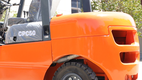 2Diesel forklift.jpg 2Diesel forklift.jpg